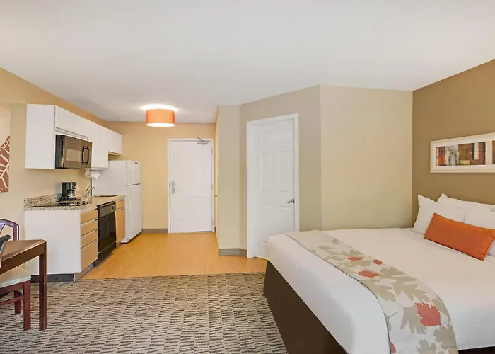 Mainstay Suites Detroit Auburn Hills