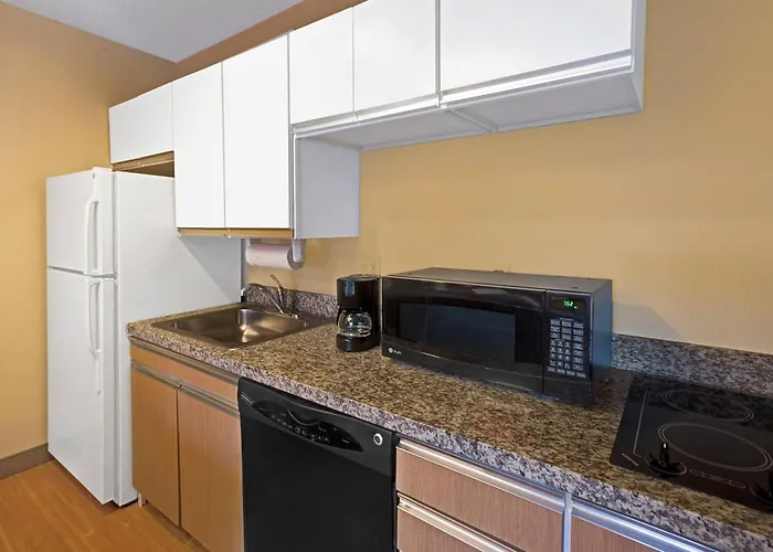 Mainstay Suites Detroit Auburn Hills